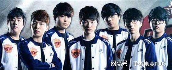 VCT CN 发布了 TYLOO 赛季阵容： Eren ／ 5CM ／Antetokounmpo／ ninebody ／慢慢来